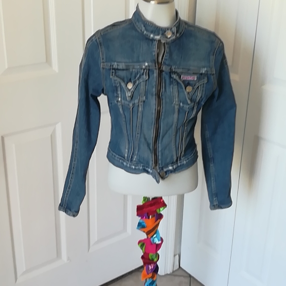 round neck denim jacket